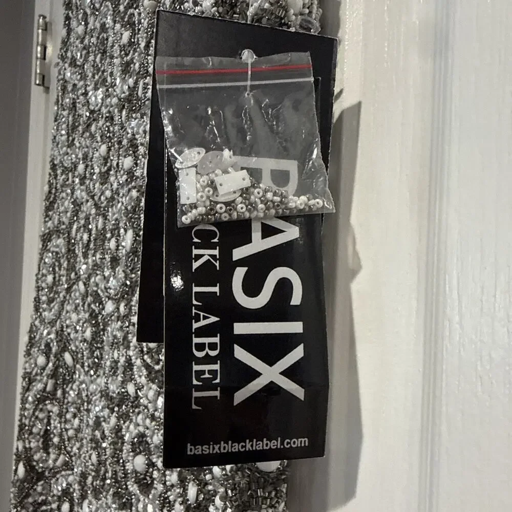 NWT Basix Black Label Fully Hand Beaded Sequin Dress Gown Gray White Size 14